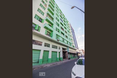 Apartamento à venda com 108m², 3 quartos e sem vaga Apartamento à venda com 108m², 3 quartos e sem vagaFachada