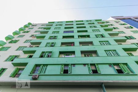 Apartamento à venda com 108m², 3 quartos e sem vaga Apartamento à venda com 108m², 3 quartos e sem vagaFachada