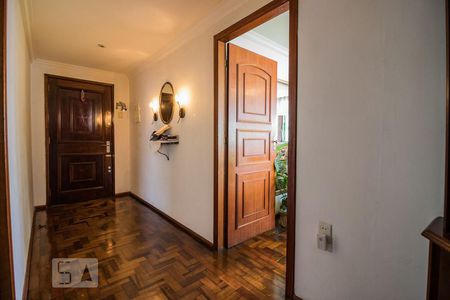 Apartamento à venda com 108m², 3 quartos e sem vaga Apartamento à venda com 108m², 3 quartos e sem vagaHall de Entrada
