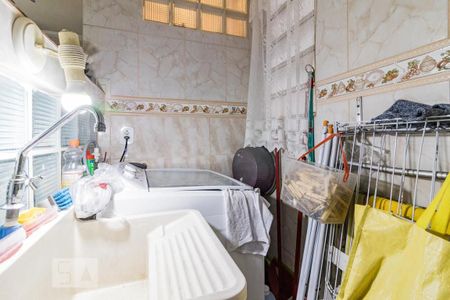 Apartamento à venda com 108m², 3 quartos e sem vaga Apartamento à venda com 108m², 3 quartos e sem vagaDetalhe da area de serviço