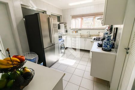 Apartamento à venda com 156m², 3 quartos e 3 vagasCozinha - Armários