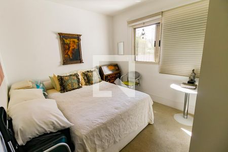 Apartamento à venda com 156m², 3 quartos e 3 vagasSuíte 2