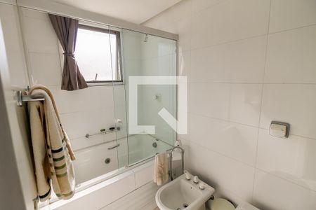 Apartamento à venda com 156m², 3 quartos e 3 vagasBanheiro da Suíte 1