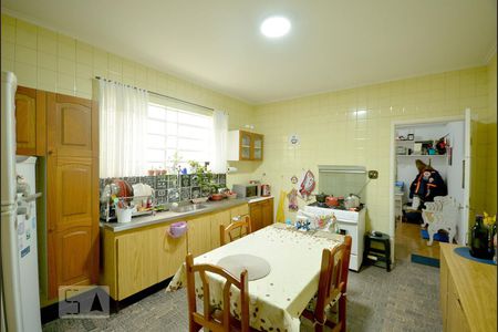 Casa à venda com 125m², 3 quartos e 2 vagasCozinha