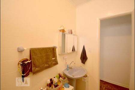 Casa à venda com 125m², 3 quartos e 2 vagasBanheiro