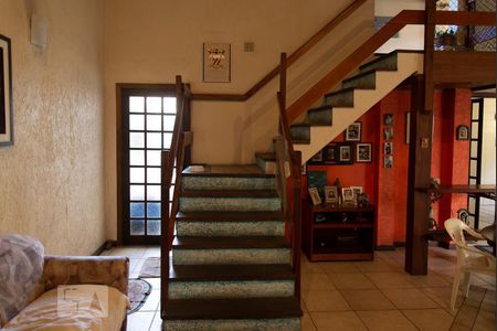 Escada do Mezanino  de casa à venda com 4 quartos, 210m² em Jardim Guapira, São Paulo