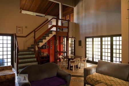 Sala de casa à venda com 4 quartos, 210m² em Jardim Guapira, São Paulo