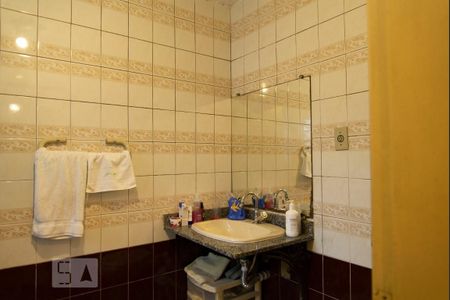 Casa à venda com 210m², 4 quartos e 1 vagaBanheiro da Suíte 2