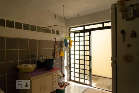Casa à venda com 210m², 4 quartos e 1 vagaLavanderia