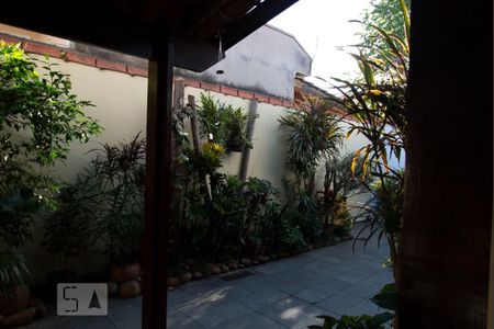 Casa à venda com 210m², 4 quartos e 1 vagaQuintal