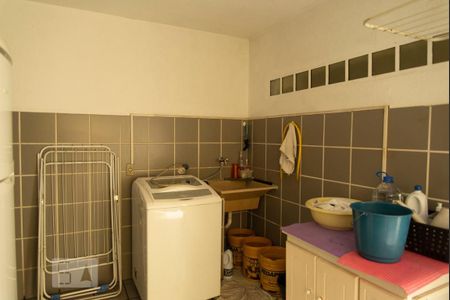 Casa à venda com 210m², 4 quartos e 1 vagaLavanderia