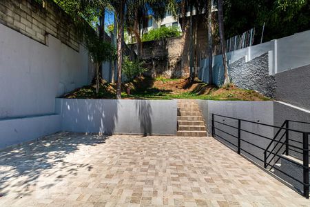 Casa à venda com 450m², 5 quartos e 4 vagasQuintal