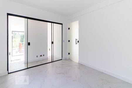 Casa à venda com 450m², 5 quartos e 4 vagasQuarto 5