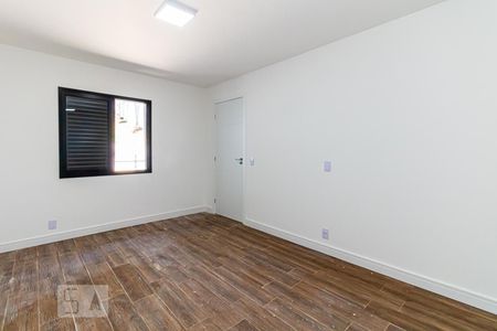 Casa à venda com 450m², 5 quartos e 4 vagasSuíte 3