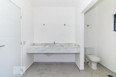 Casa à venda com 450m², 5 quartos e 4 vagasBanheiro da Suíte 1