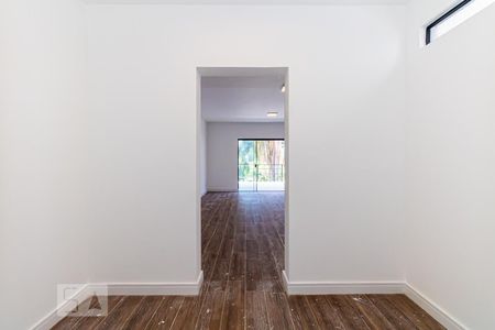 Casa à venda com 450m², 5 quartos e 4 vagasSuíte 1