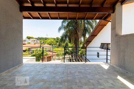 Casa à venda com 450m², 5 quartos e 4 vagasVaranda da Suíte 1