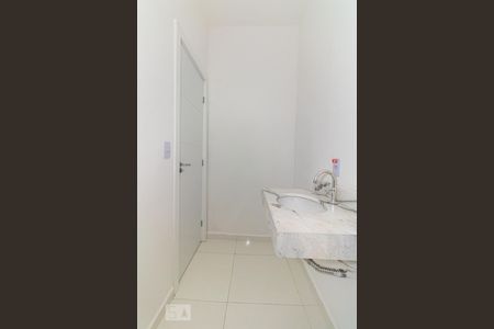Casa à venda com 450m², 5 quartos e 4 vagasBanheiro de Serviço 1