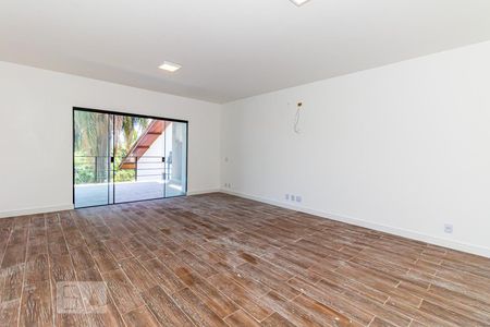 Casa à venda com 450m², 5 quartos e 4 vagasSuíte 1