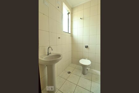 Apartamento para alugar com 45m², 2 quartos e sem vagaBanheiro