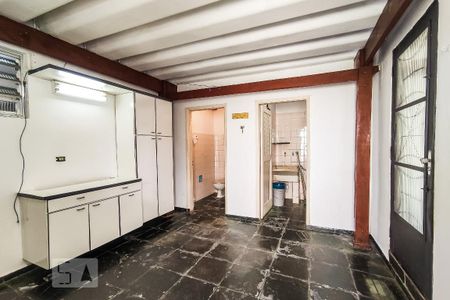 Casa à venda com 250m², 3 quartos e 2 vagas Casa à venda com 250m², 3 quartos e 2 vagasÁrea de Serviço