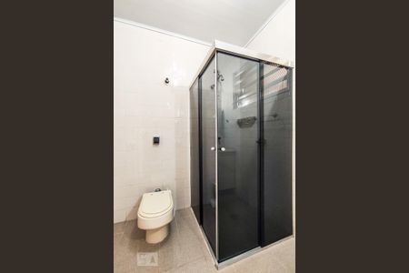 Casa à venda com 250m², 3 quartos e 2 vagas Casa à venda com 250m², 3 quartos e 2 vagasBanheiro