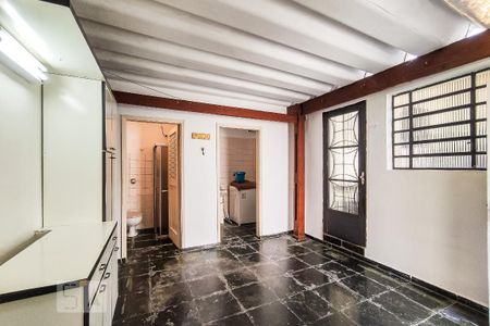 Casa à venda com 250m², 3 quartos e 2 vagas Casa à venda com 250m², 3 quartos e 2 vagasÁrea de Serviço