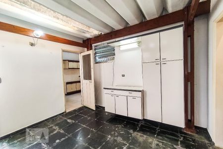 Casa à venda com 250m², 3 quartos e 2 vagas Casa à venda com 250m², 3 quartos e 2 vagasÁrea de Serviço