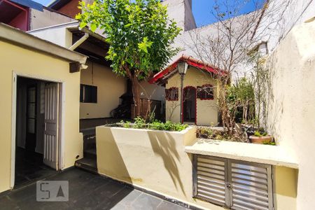 Casa à venda com 250m², 3 quartos e 2 vagas Casa à venda com 250m², 3 quartos e 2 vagasÁrea Externa