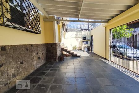 Casa à venda com 250m², 3 quartos e 2 vagas Casa à venda com 250m², 3 quartos e 2 vagasGaragem