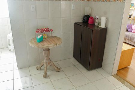 Apartamento para alugar com 60m², 2 quartos e 1 vagacozinha 