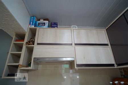 Casa de condomínio à venda com 68m², 2 quartos e 2 vagasCozinha