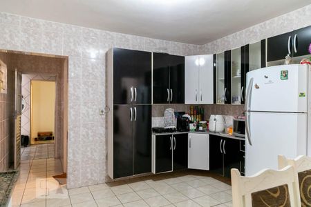 Casa à venda com 250m², 4 quartos e 4 vagasCozinha