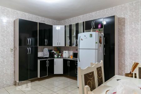 Casa à venda com 250m², 4 quartos e 4 vagasCozinha