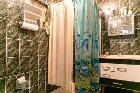 Casa à venda com 250m², 4 quartos e 4 vagasBanheiro