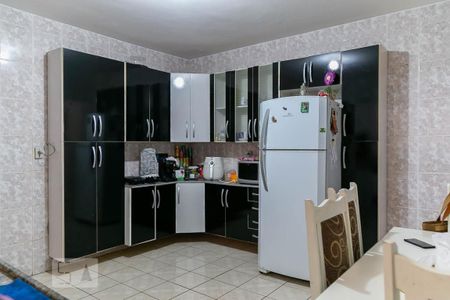 Casa à venda com 250m², 4 quartos e 4 vagasCozinha