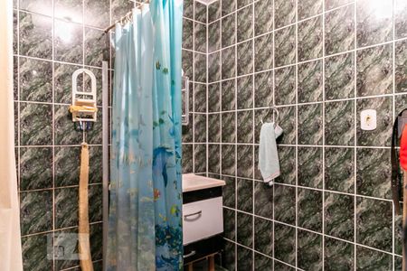 Casa à venda com 250m², 4 quartos e 4 vagasBanheiro