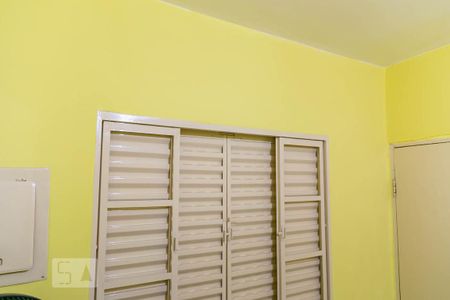 Casa à venda com 250m², 4 quartos e 4 vagasDetalhe Quarto 1