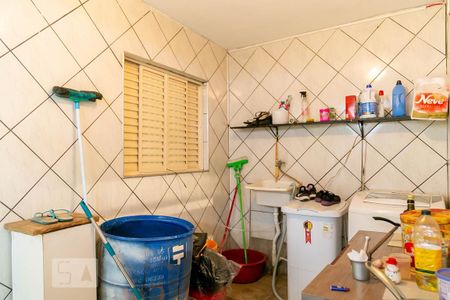 Casa à venda com 250m², 4 quartos e 4 vagasLavanderia