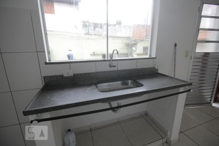 Pia de casa para alugar com 1 quarto, 36m² em Jardim Ana Maria, São Paulo
