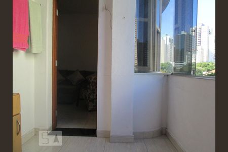 Apartamento à venda com 130m², 3 quartos e sem vagaÁrea de Serviço