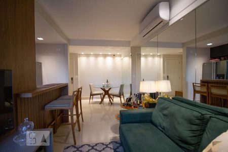 Apartamento para alugar com 77m², 2 quartos e 1 vaga Apartamento para alugar com 77m², 2 quartos e 1 vagaSala