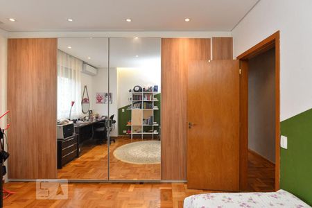 Apartamento à venda com 252m², 3 quartos e sem vagaQuarto 2