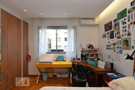 Apartamento à venda com 252m², 3 quartos e sem vagaQuarto 1