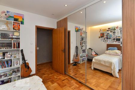Apartamento à venda com 252m², 3 quartos e sem vagaQuarto 1