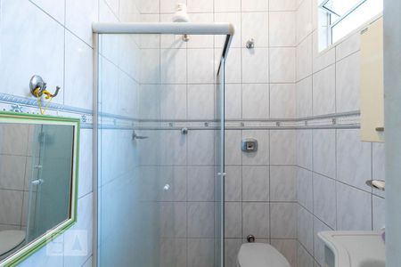 Casa à venda com 175m², 2 quartos e 2 vagasBanheiro da Suíte 2