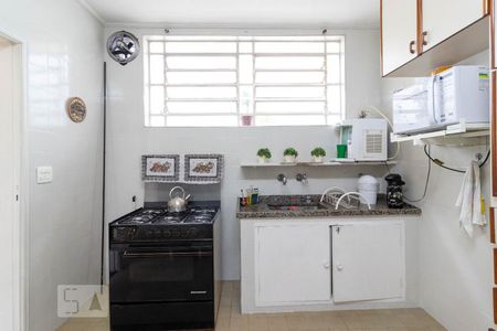 Casa à venda com 175m², 2 quartos e 2 vagasCozinha