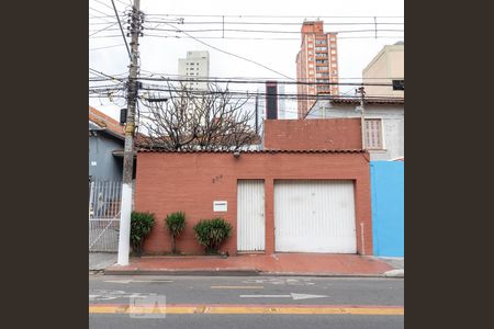 Casa à venda com 175m², 2 quartos e 2 vagasFachada