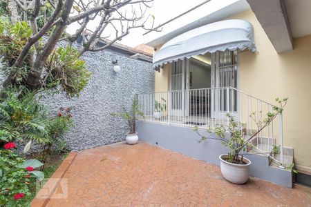 Casa à venda com 175m², 2 quartos e 2 vagasGaragem/Quintal Frontal