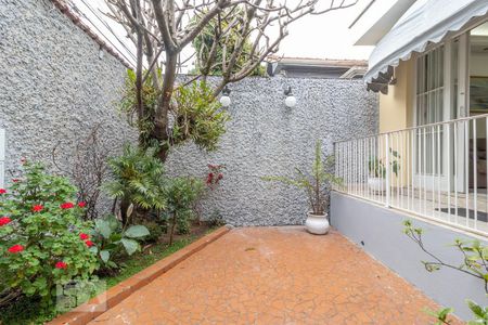 Casa à venda com 175m², 2 quartos e 2 vagasGaragem/Quintal Frontal